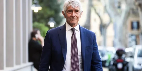 İtalyan bakan Abodi, İran yerine ülkesinin Dünya Kupası’na alınması önerisini “uygunsuz” buluyor