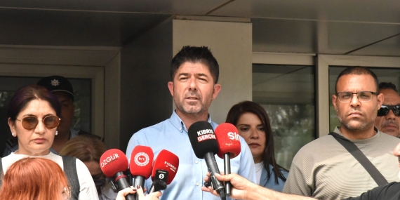 KTOEÖS’ten Eğitim Bakanlığı önünde açıklama: “Ortaya çıkacak sorunun boyutu bu yılki nakillerin iptal edilme noktasına kadar varabilecek”