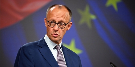 Merz, İran’ın ABD ile müzakerelere yeniden başlamasını talep etti