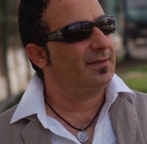 Muhittin Yangın’dan ilk solo çalışma: Yarım Ada