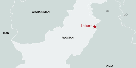 Pakistan’da organize suç örgütlerine yönelik baskınlarda çıkan çatışmalarda 9 kişi öldürüldü
