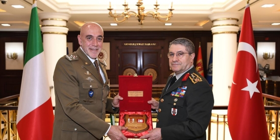 Orgeneral Bayraktaroğlu, İtalya Kara Kuvvetleri Komutanı’nı kabul etti