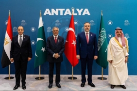 turkiye-misir-pakistan-suudi-arabistan-disisleri-bakanlari-toplanti-2454636.jpg