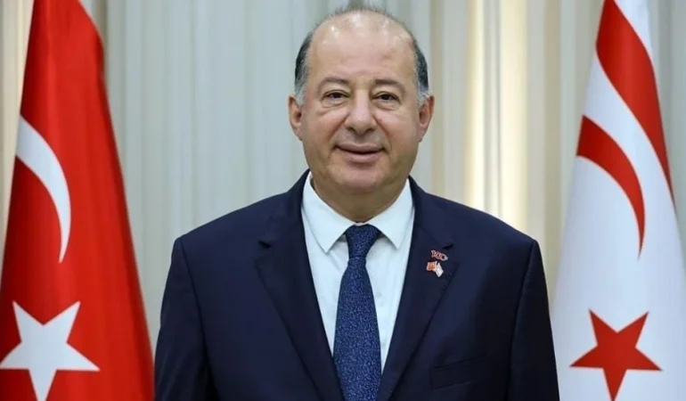 DİNÇYÜREK: SAĞLIKTA GREV KALKTI, TÜM SAĞLIK ÇALIŞANLARINI GÖREV BAŞINA DAVET EDİYORUM