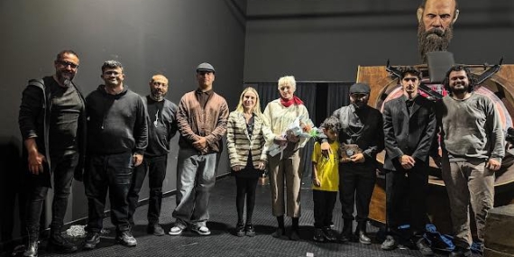 BEŞPARMAKLAR TİYATRO FESTİVALİ’NDE “RASKOLNIKOV” BÜYÜLEDİ