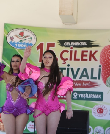 15-geleneksel-yesilirmak-cilek-festivali-bugun-duzenlenen-torenle-basladi.jpeg