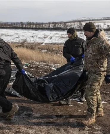 Ukrayna ve Rusya arasında savaşta ölen askerlerin cenaze değişimi yapıldı