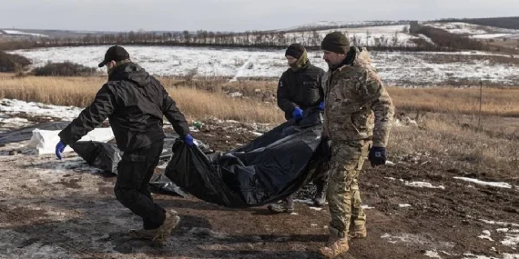 Ukrayna ve Rusya arasında savaşta ölen askerlerin cenaze değişimi yapıldı