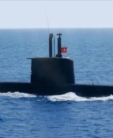 Türk Deniz Kuvvetleri denizaltısı ve hücumbotu halkın ziyaretine açılacak