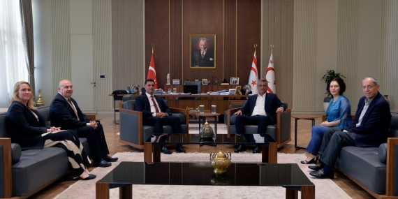 Erhürman, Türk-Yunan Forumu’nun Kıbrıslı Türk üyelerini kabul etti