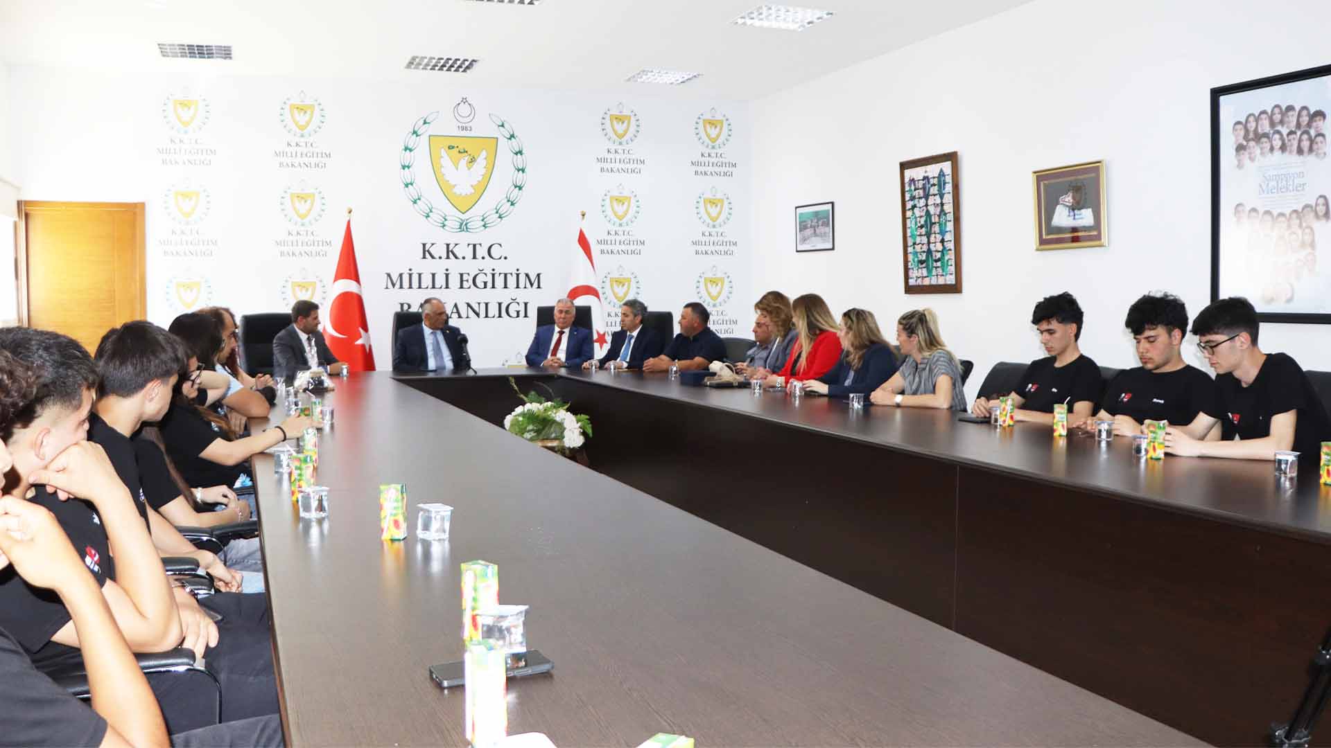 1779287849105e-e-itim-bakanl-karde-okul-4-.jpg