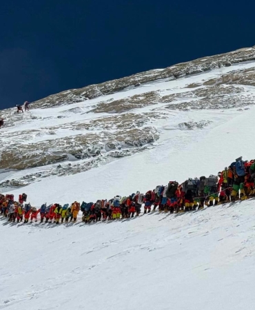 1779356538055everest.jpg