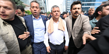 1779631143288AA-20260524-41484371-41484370-OZGUR_OZEL_CHP_GENEL_MERKEZINDEN_AYRILDI-scaled.jpg