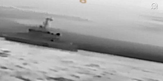 Ukrayna açıkladı: Kerç Köprüsü’nü koruyan Rus botlarına saldırı düzenledik