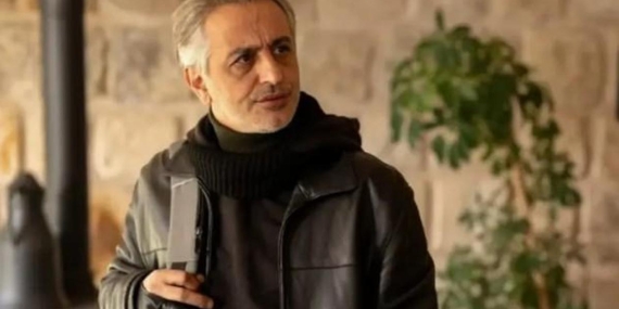 Oyuncu Ruhi Sarı’nın acı günü! Babası hayatını kaybetti