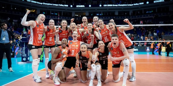 Eczacıbaşı Dynavit, Şampiyonlar Ligi Finalinde VakıfBankın rakibi oldu