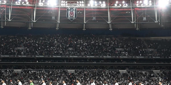 Son Dakika Spor Haberi | Beşiktaş taraftarından takıma protesto