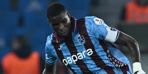 Gol orucunu bozamayan Onuachu, zirveyi Shomurodov’la paylaştı