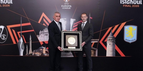 UEFA Avrupa Ligi’nde final öncesi gala yemeği düzenlendi