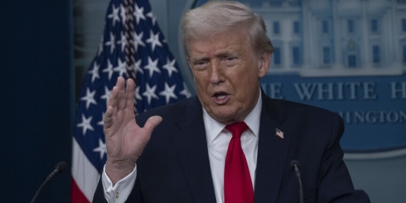 ABD Başkanı Trump: “İran bizimle anlaşma yapmak için can atıyor”