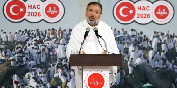 Diyanet İşleri Başkanı Arpaguş, Arafat’ta vakfe duası yaptı