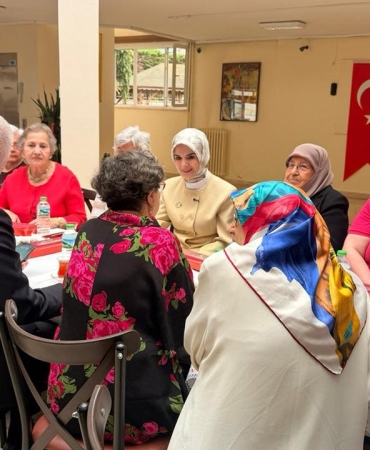bakan-goktas-huzurevi-ziyaret-dha-2459870.jpg