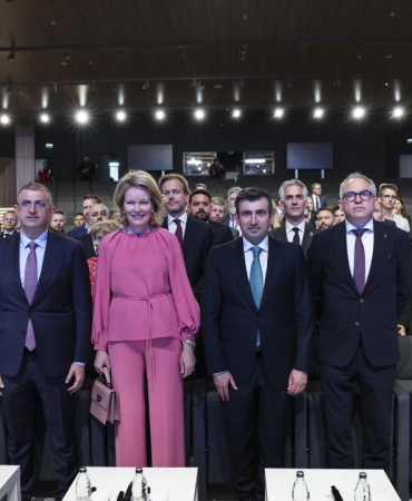 belcika-kralicesi-mathilde-baykar-dha-2459973.jpg