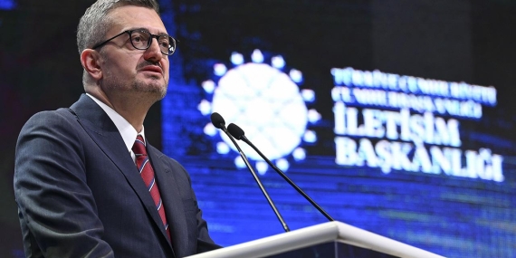 Burhanettin Duran: Terörle mücadele dijital mecralarda da kararlılıkla sürdürülmektedir