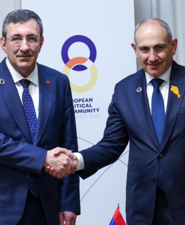 cevdet-yilmaz-pasinyan-2458105.jpg