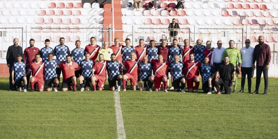 Cumhuriyet Meclisi ile Çatalköy Esentepe Belediyesi futbol takımlarından dostluk maçı