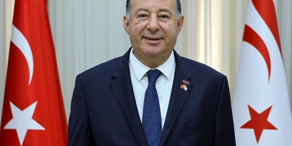 Dinçyürek: “Sevgi ve emekleriyle hayatımıza değer katan tüm annelerimizin Anneler Günü’nü kutluyorum”