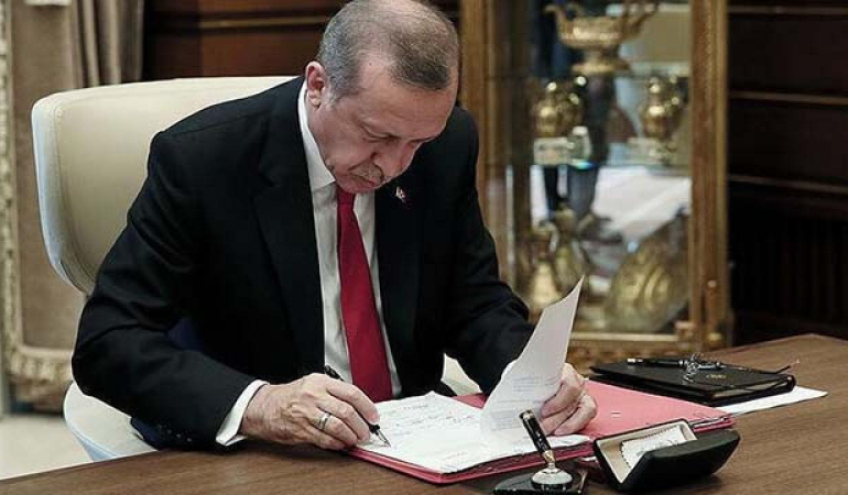 erdogan-imza-aa-1498029.jpg