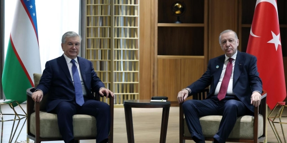 Cumhurbaşkanı Erdoğan, Özbekistan Cumhurbaşkanı Mirziyoyev ile görüştü