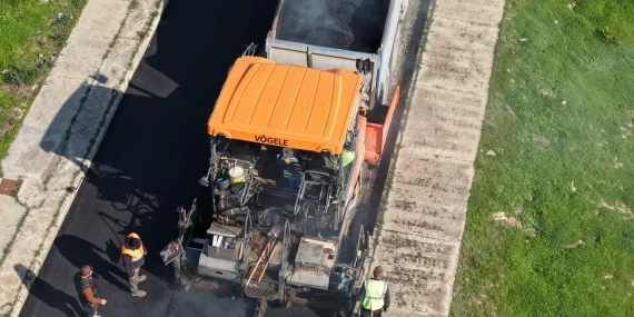 Gazimağusa Belediyesi’nin 2. etap asfalt çalışmaları Tuzla ve Mutluyaka’da devam ediyor