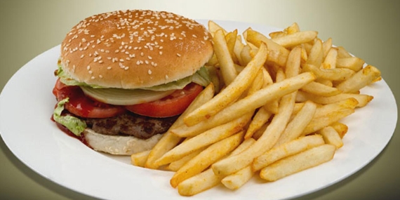 Ayrımcılık yapan hamburger zincirine ceza