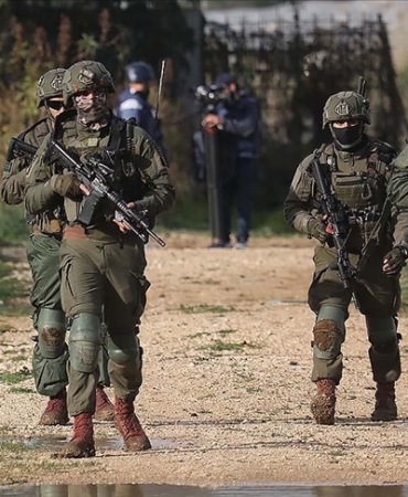 israil-ordusu-bati-serianin-nablus-kentine-duzenledigi-baskinda-3-filistinliyi-gozaltina-aldi.jpeg