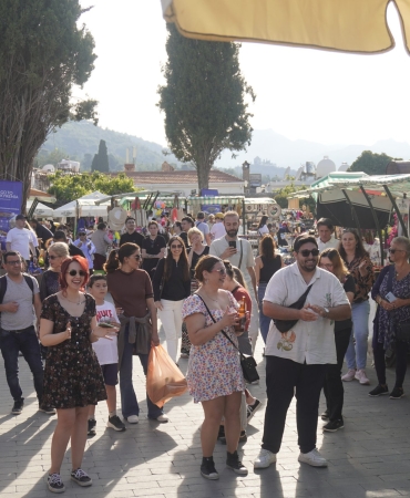 kibris-ipek-koza-festivalinde-ilk-gun-tamamlandi-scaled.jpeg