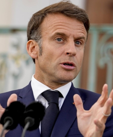 macron-tum-taraflar-gecikme-ve-kosul-olmaksizin-hurmuz-bogazindaki-ablukayi-kaldirmali.jpeg