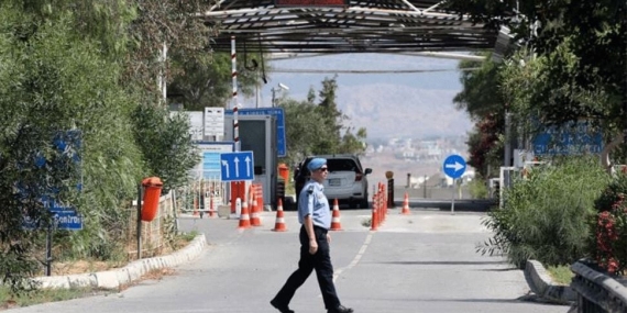 Rum Polisi Kıbrıslı Türk Çiftin 208 Bin Euro’suna El Koydu