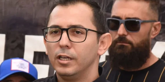 Üredi: “Özgür basının yanındayız”
