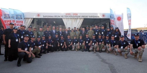 Milli Savunma Bakanı Güler, EFES-2026 Tatbikatı’nda savunma sanayisi sergisini gezdi