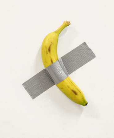 17802940636012019_mauriziocattelan2ccomedian2c20192cphotozenozottib.jpg