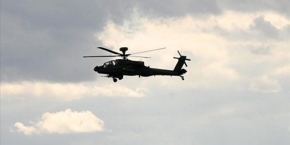 ABD Ordusuna Ait Apache Helikopteri Hürmüz Boğazı Yakınlarında DüştüPilotlar Kurtuldu