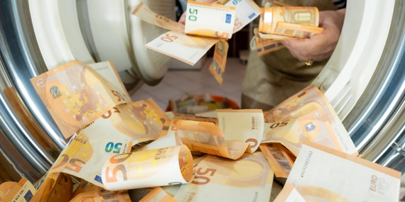 8 milyon euro ele geçirildi