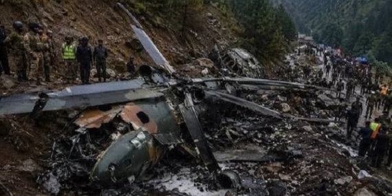 Pakistan’da askeri helikopter düştü22 asker hayatını kaybetti