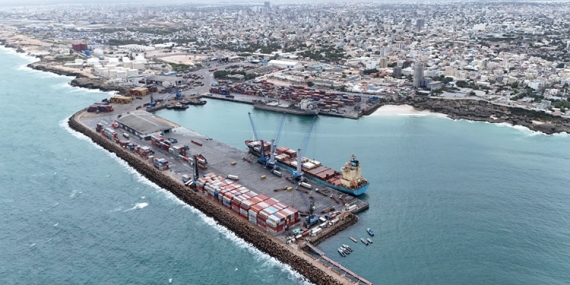 İlk doğrudan kargo seferi Mogadişu’ya ulaştı