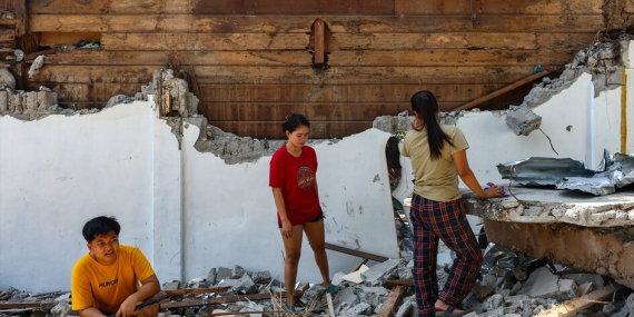 Filipinler’de 7,8 büyüklüğündeki depremde can kaybı artıyor