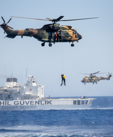17816757647911750924623688Caner-G-nyeli-Tatbikat-deniz-safhas-yap-ld-1-so.jpg