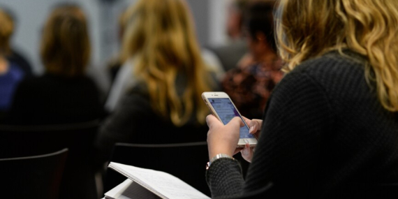 Fransa’da liselerde cep telefonu yasağı dönemi başlıyor