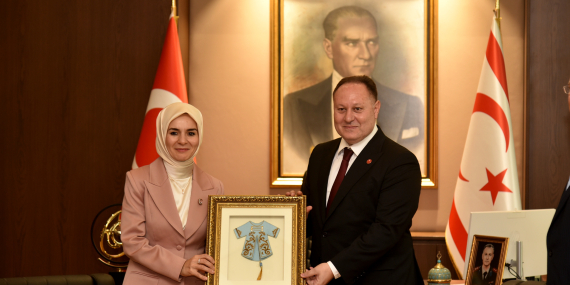 Meclis Başkanı ÖztürklerTürkiye ile bağlarımız sarsılmaz